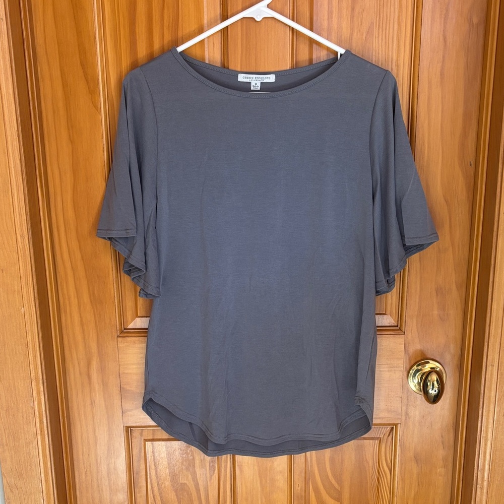 Green Envelope Gray Women's Top With Ruffed Arm Detail